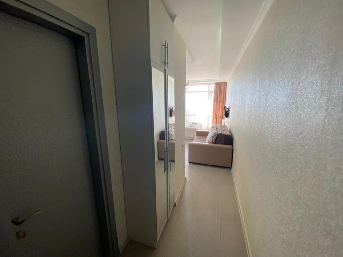 Cozy Studio Apartment-Sea View 巴统 外观 照片