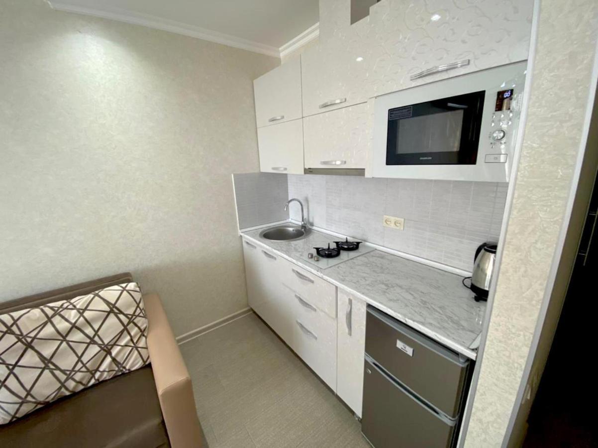 Cozy Studio Apartment-Sea View 巴统 外观 照片